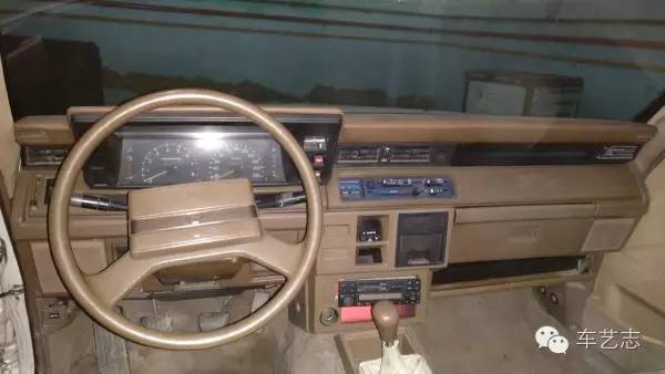 【老车实拍】三十年前的皇冠你见过么