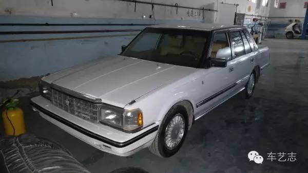 【老车实拍】三十年前的皇冠你见过么