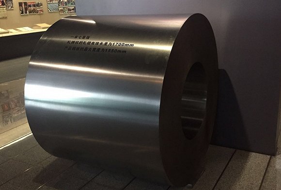 “一米七”生产的钢板。摄影：熊少翀