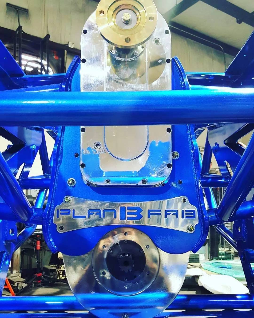 爆改皮卡竟敢把兰博基尼踩在脚下