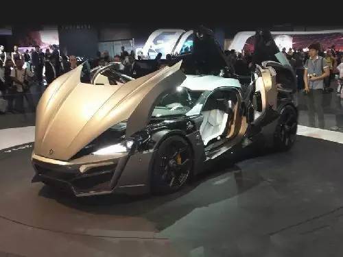 9400万 一个灯买一辆劳斯莱斯