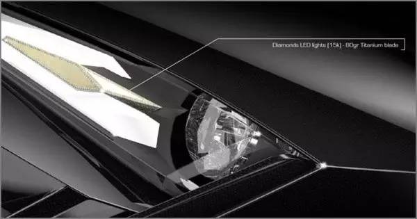 9400万 一个灯买一辆劳斯莱斯