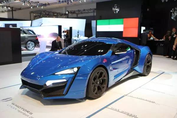 9400万 一个灯买一辆劳斯莱斯