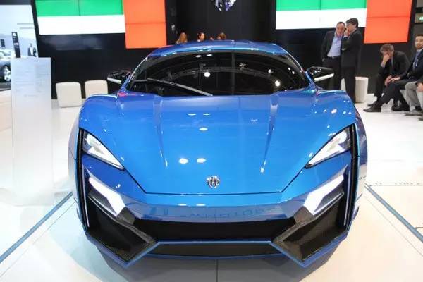 9400万 一个灯买一辆劳斯莱斯