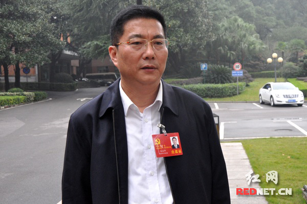 党代表吕正平为建设富饶美丽幸福新湖南献计献策