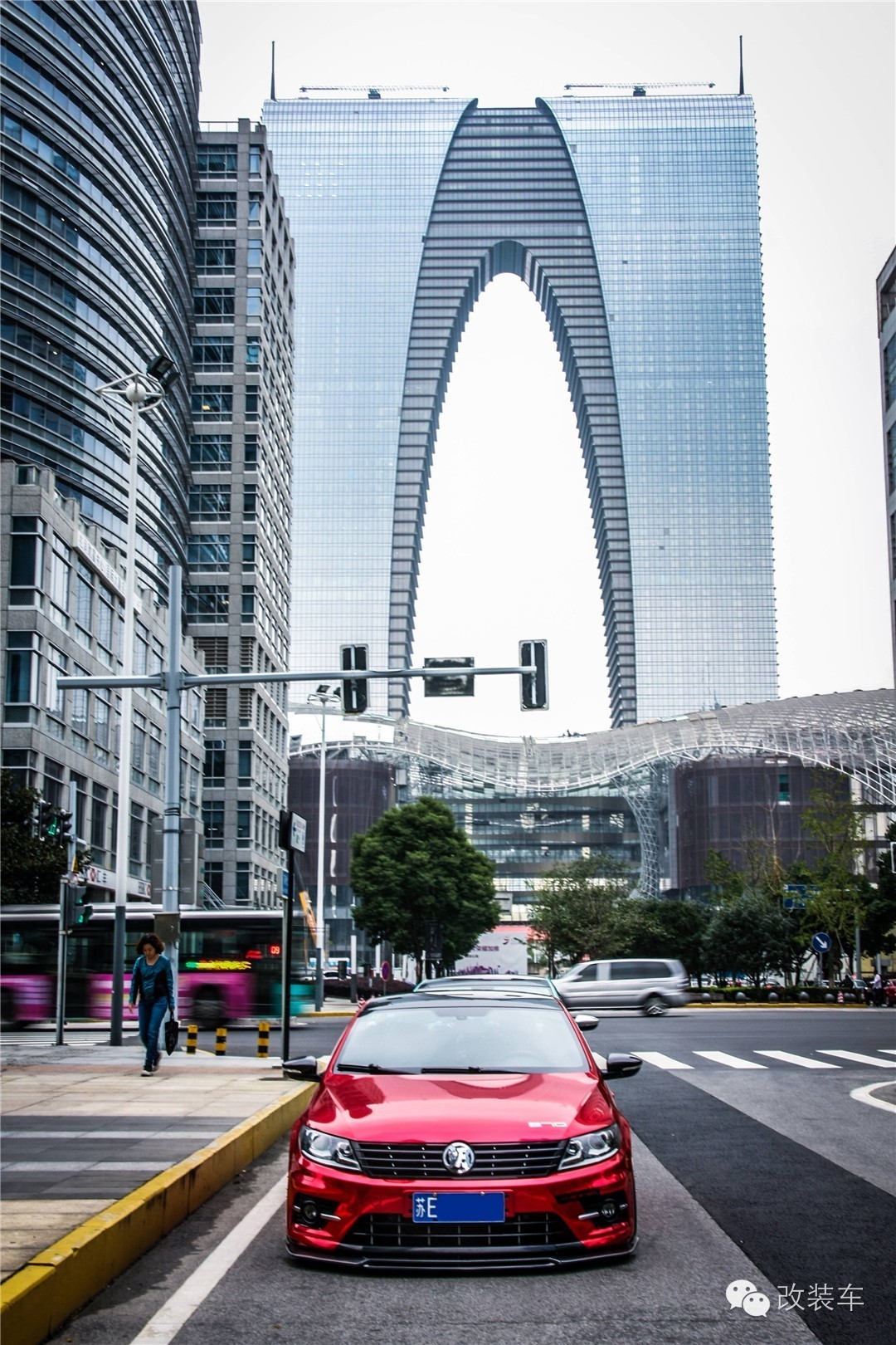 闪到眼睛的电镀红 大众新CC改装案例