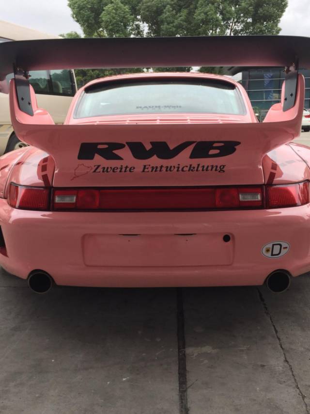 赛场实拍“粉猪”RWB宽体993