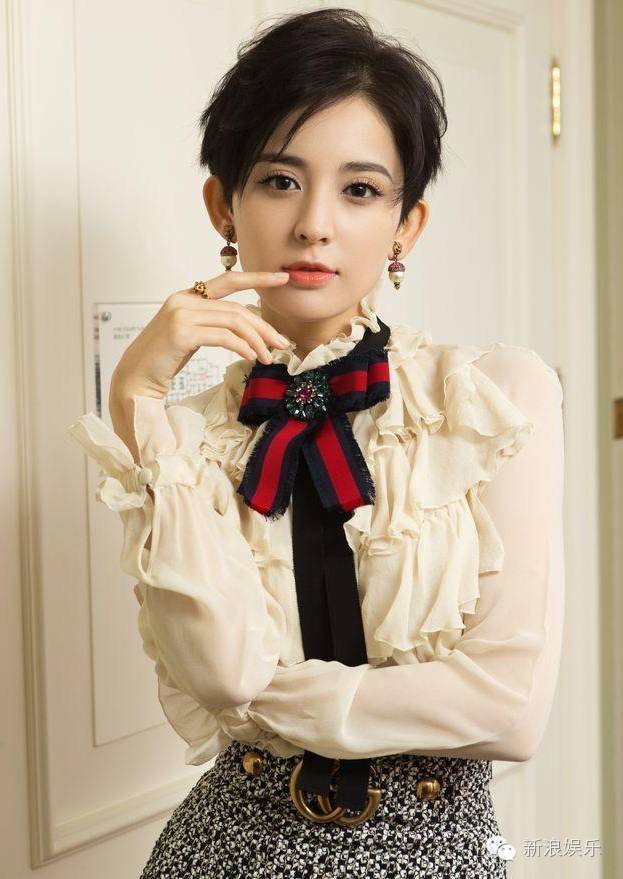 娜扎的短发暴露招风耳!今年剪短发的女星们,谁更适合?