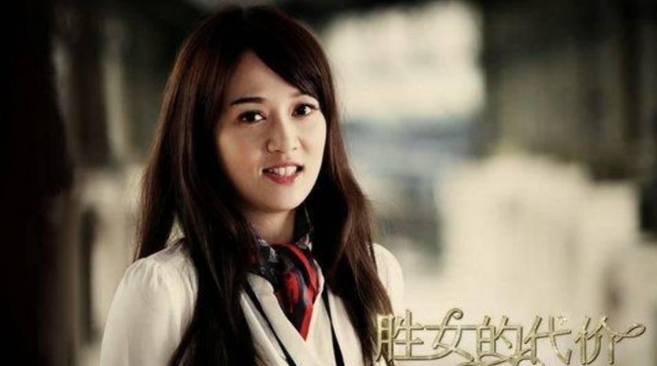 陈乔恩被"剩"下?她美了15年单身很快乐