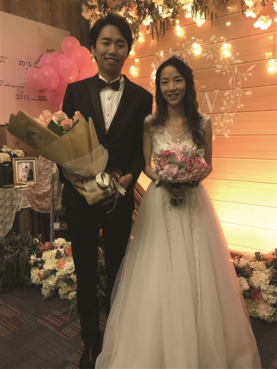 两位肺移植患者 昨在无锡携手步入婚姻殿堂