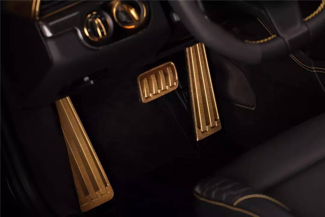 全碳纤维简直是改装界的毒物