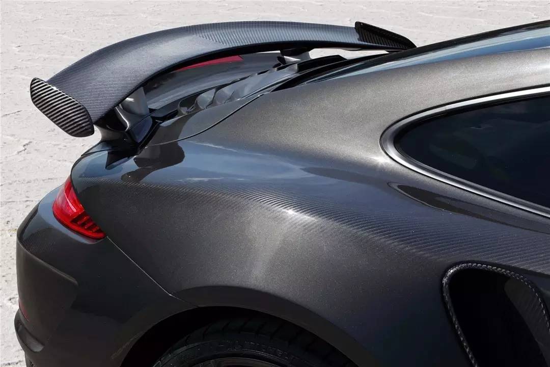 全碳纤维简直是改装界的毒物