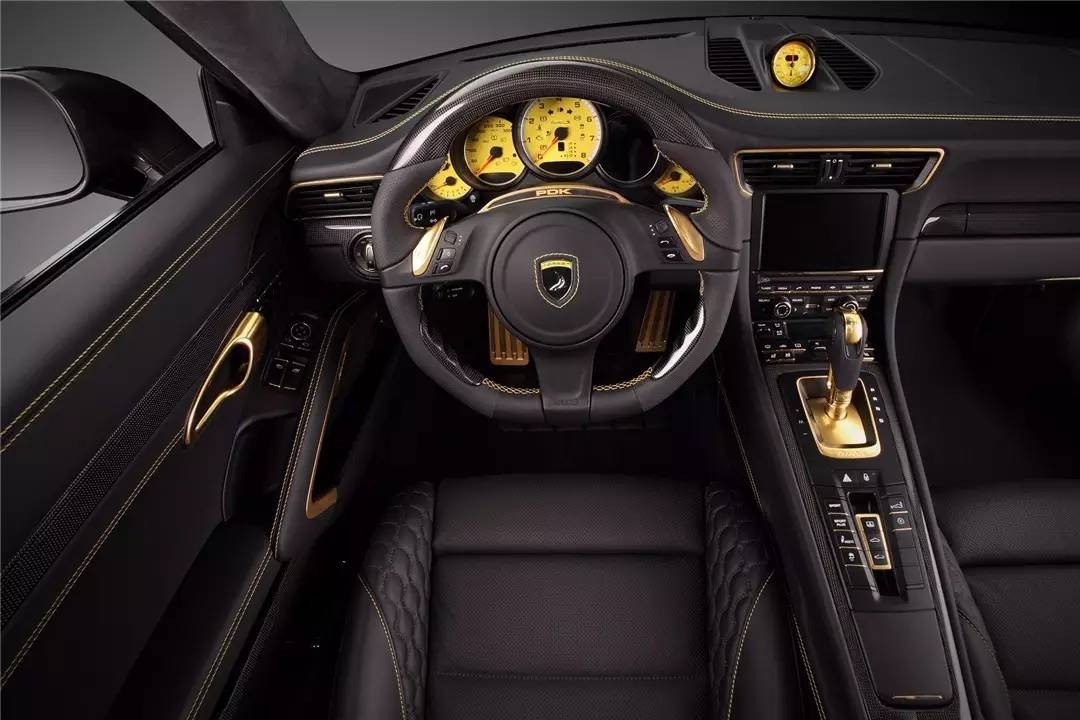 全碳纤维简直是改装界的毒物