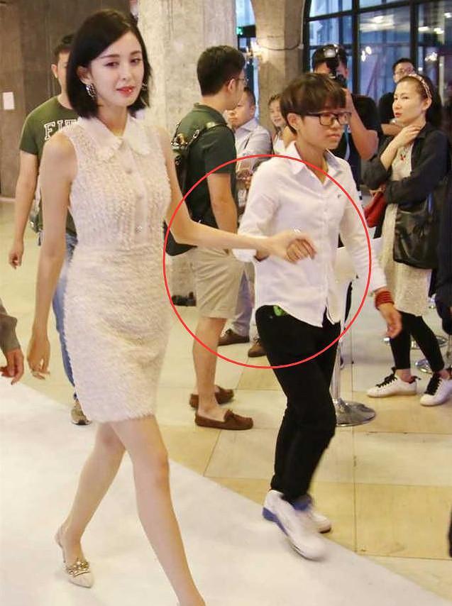 娱乐圈助理似丫鬟:提鞋,喂饭,人肉支架,而她待助理如亲人