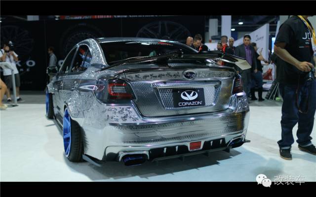 迟到的大片：除了爆改的汽车还有美妞