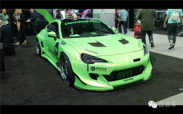 迟到的大片：除了爆改的汽车还有美妞