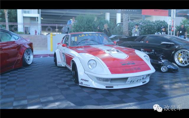 迟到的大片：除了爆改的汽车还有美妞