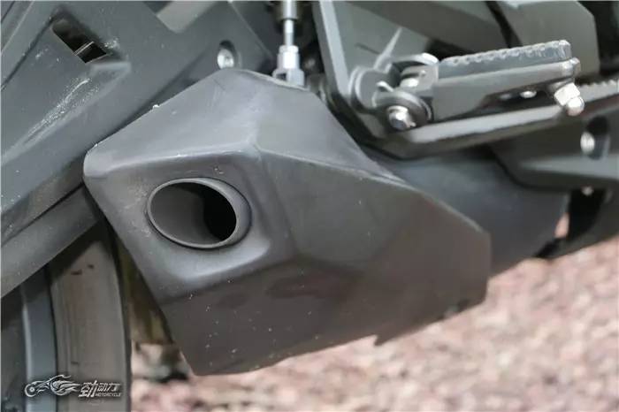 评测热门国产中量级街车春风400NK