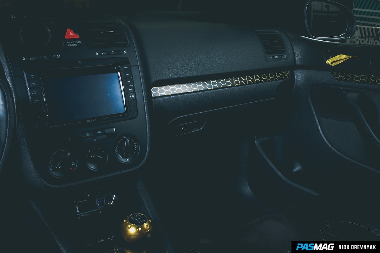 背着大尾翼的小胖子 五代高尔夫GTI改装