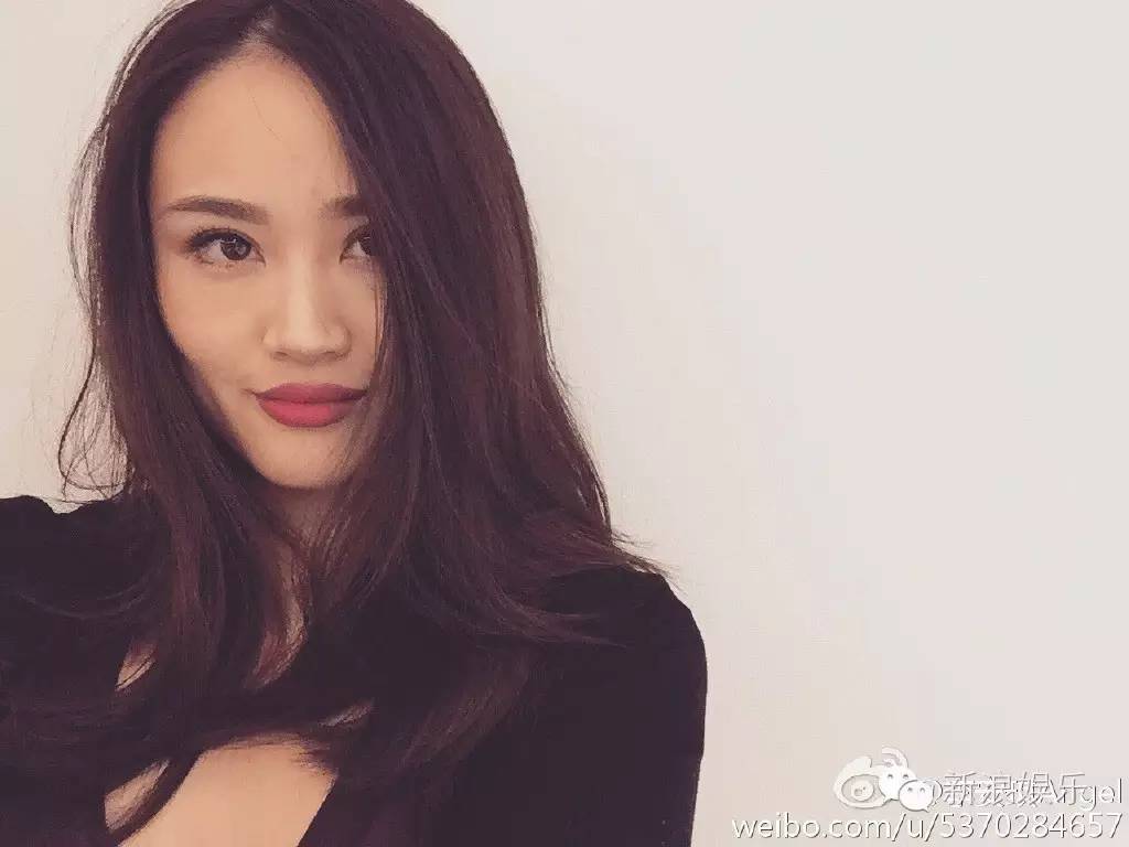 李安琪成了美妆博主?运动员的老婆也要出道吗