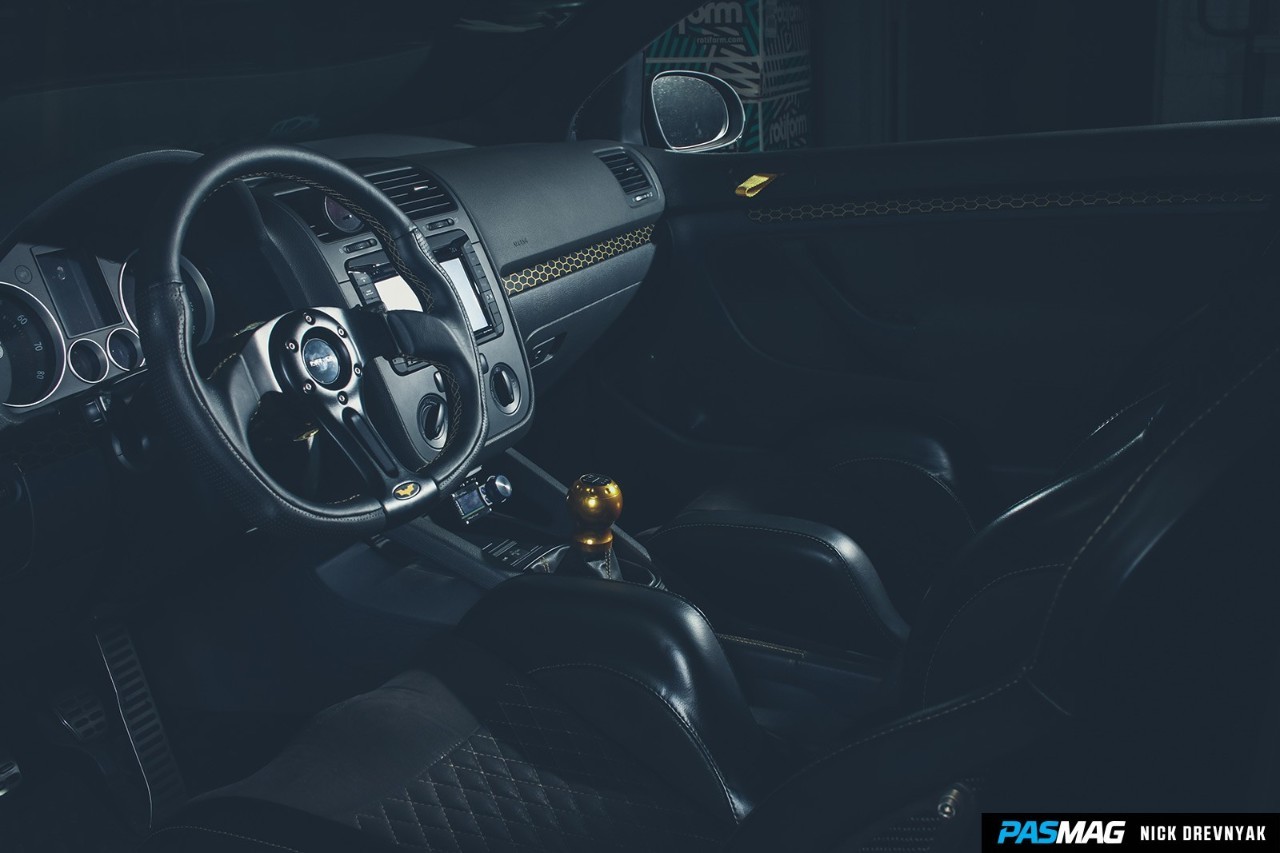 背着大尾翼的小胖子 五代高尔夫GTI改装