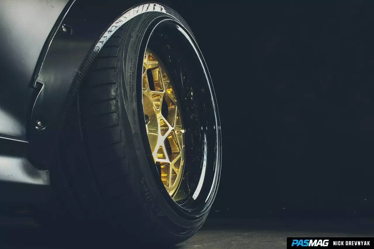 背着大尾翼的小胖子 五代高尔夫GTI改装