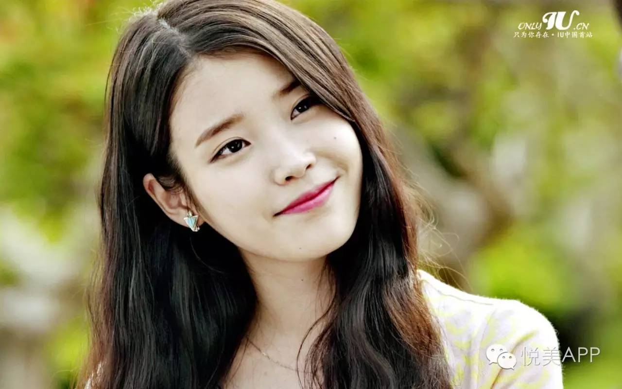 5,新月形赵丽颖的圆眼睛很大程度是因为她的新月形双