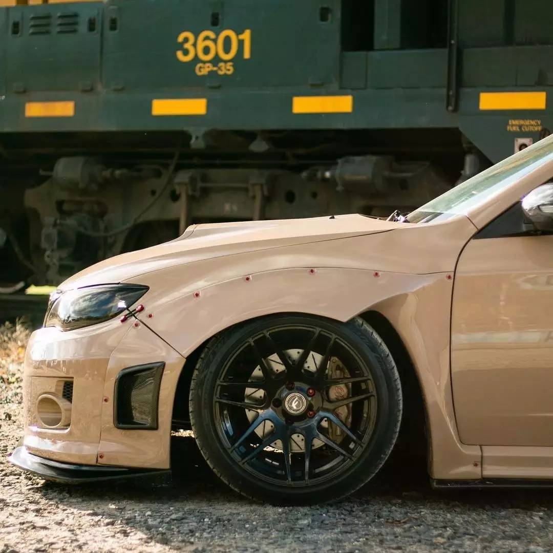 斯巴鲁WRX STI改装宽体造型