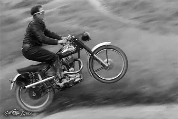 英国皇家恩菲尔特 Royal Enfield