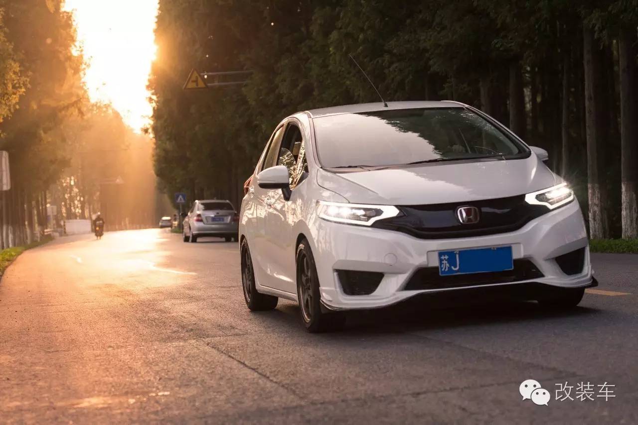 可以下赛道的买菜车 飞度GK5改装案例