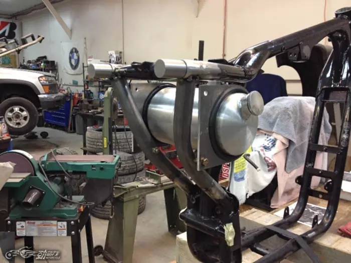 海外改装：哈雷XL1200的改装心路