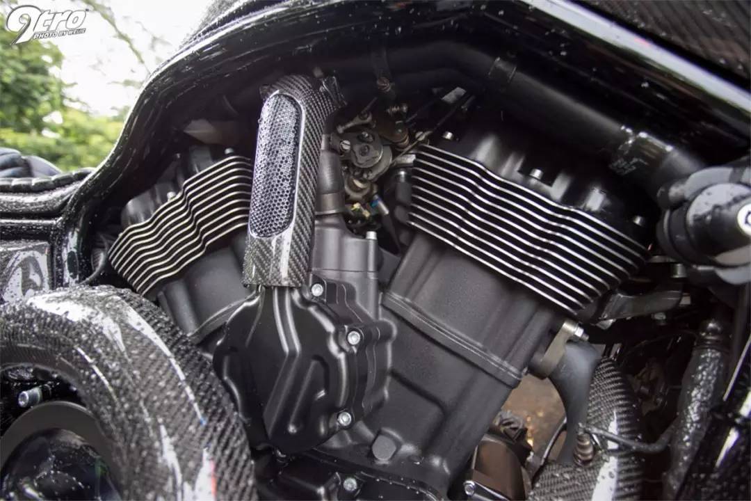 没有纹身都不好意思 哈雷戴维森VRod改装