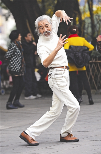 旋转跳跃我不停歇