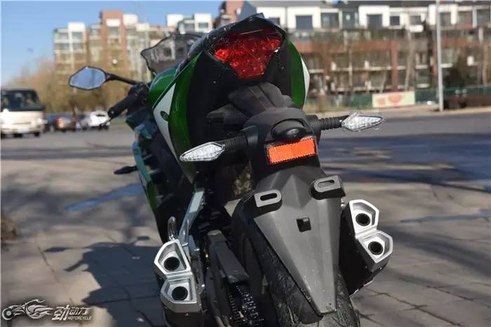 试车：颜值爆表的平民跑车 新感觉RZ35