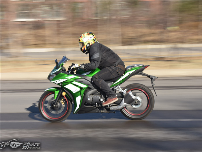 试车：颜值爆表的平民跑车 新感觉RZ35