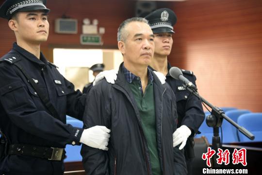 广西百色德保县原县委书记受贿一千余万获刑十五年