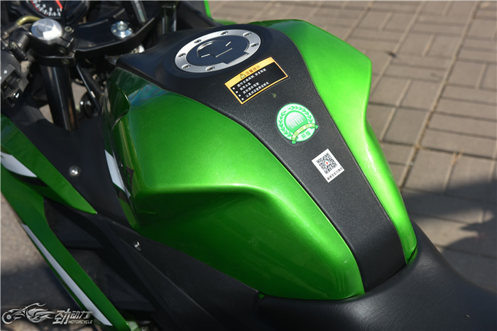 试车：颜值爆表的平民跑车 新感觉RZ35