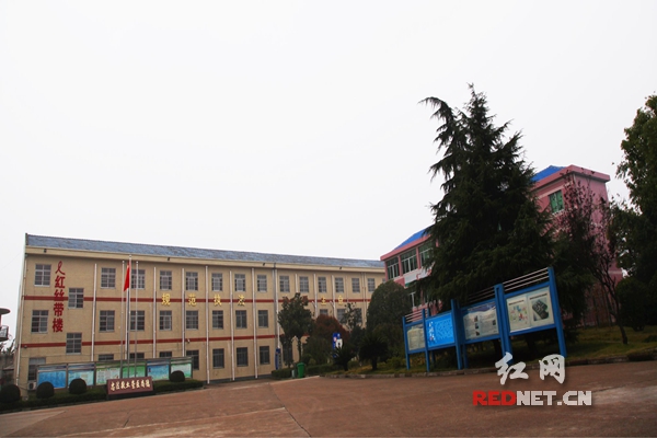 湖南省津市监狱红丝带楼正在接受治疗的艾滋病犯人红网常德12月8日讯