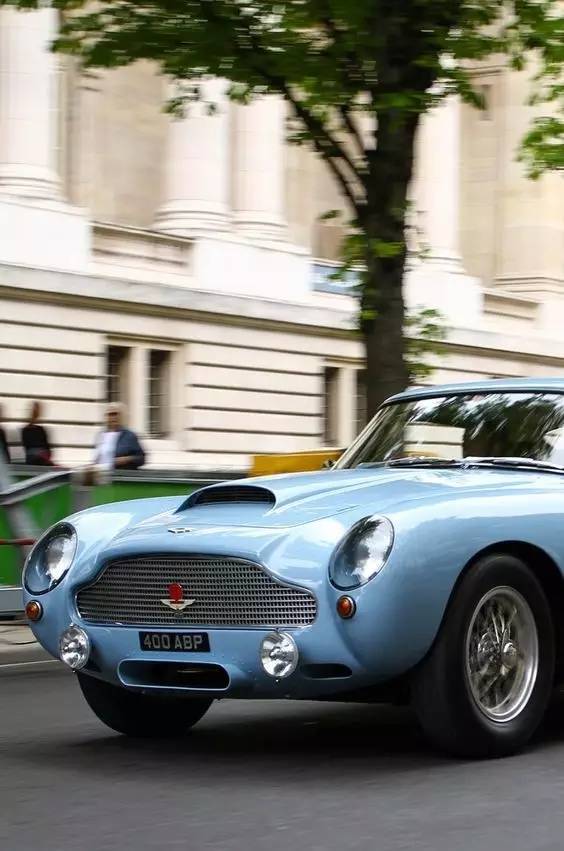 现在还能买到全新的老爷车？