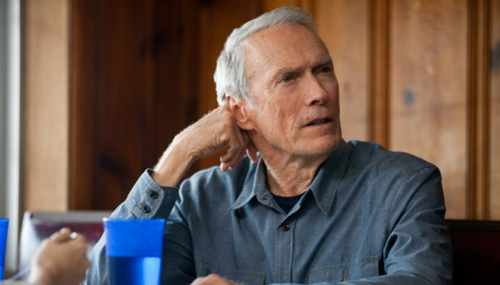 86岁的克林特完美示范了一次热门事件应该怎样拍