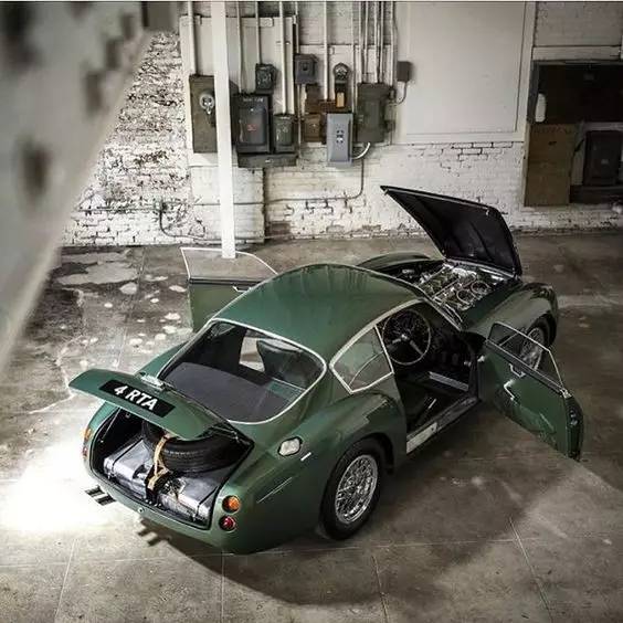 现在还能买到全新的老爷车？