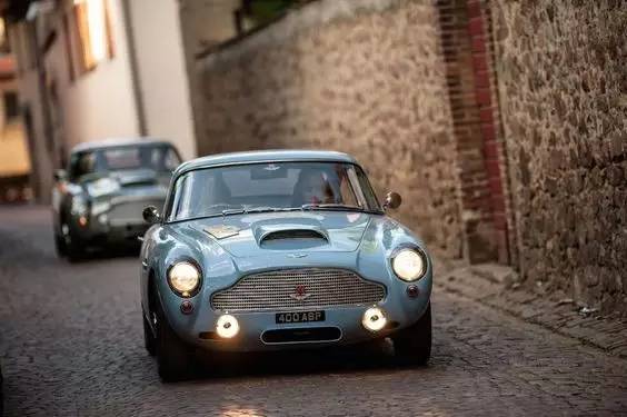 现在还能买到全新的老爷车？