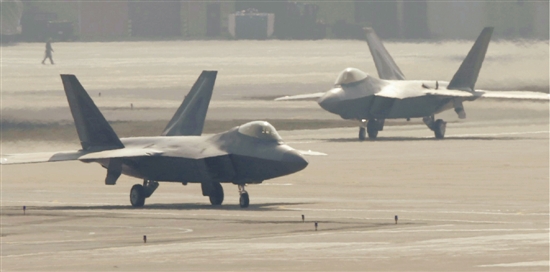 起飞的战斗机 Hn0n-fxypunk6437375.jpg