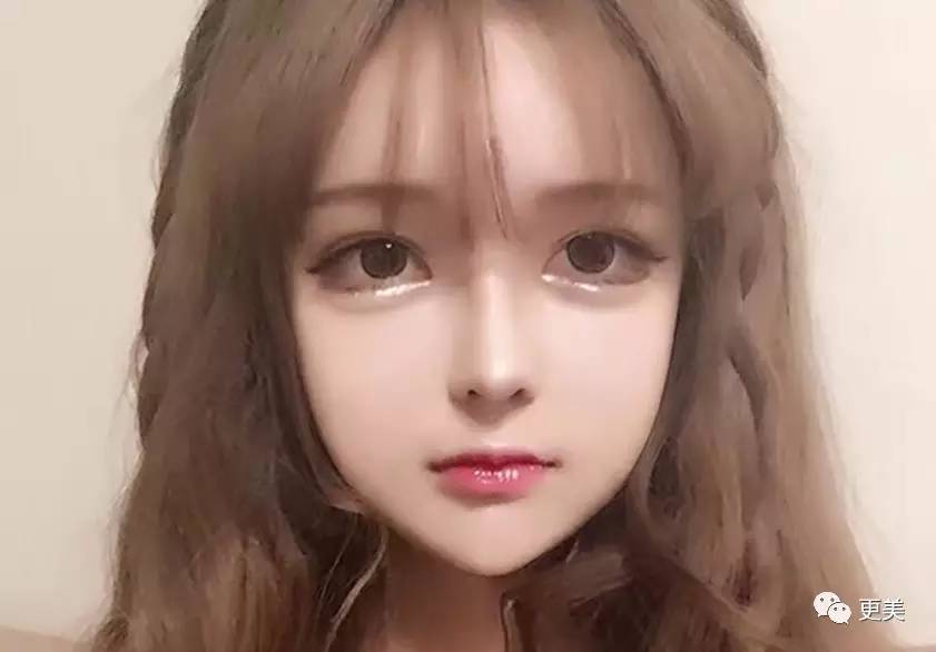 韩安冉鼻子整了3次跑韩国斥巨资却整成了野猪鼻