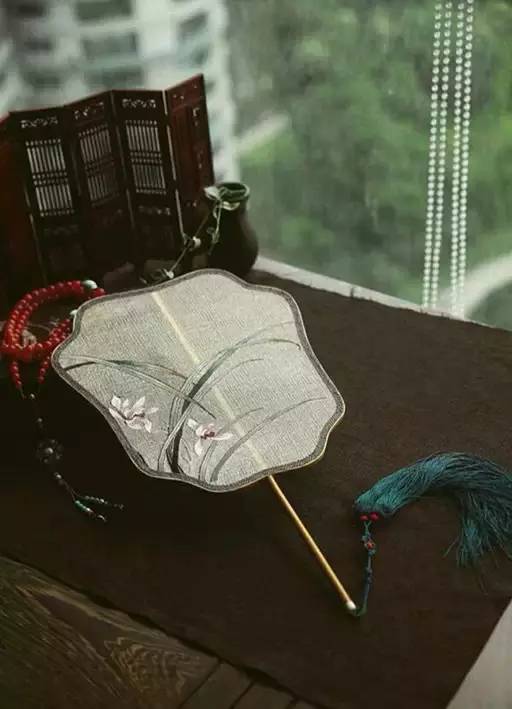 千古风流，中国扇|中国扇|团扇|扇子_新浪新闻