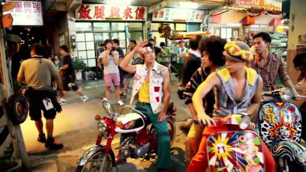 一款将近30万的摩托你买不买