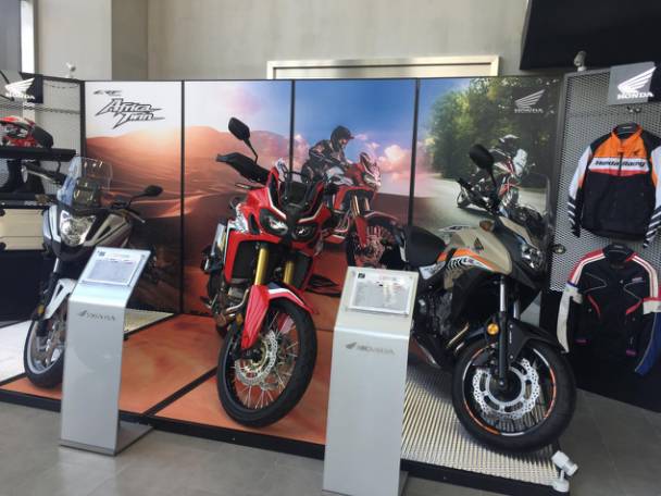 一款将近30万的摩托你买不买