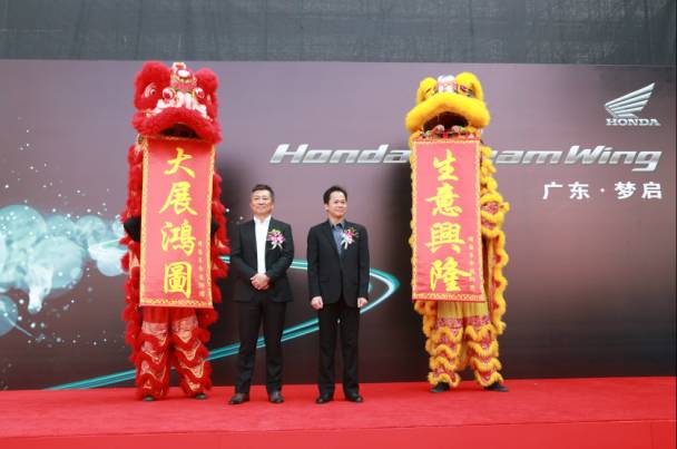 一款将近30万的摩托你买不买