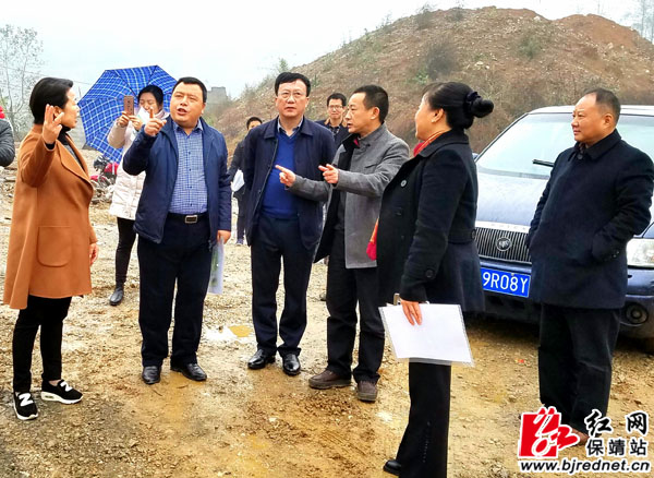 谢卫国一行到保靖县开展殡葬改革绩效评估工作