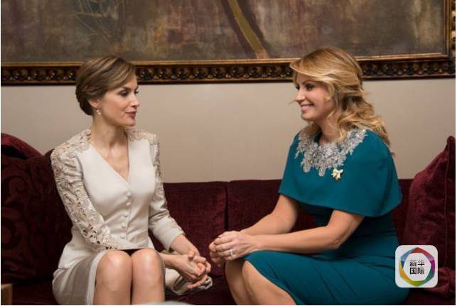 她们就是西班牙王后莱蒂齐亚和墨西哥总统夫人